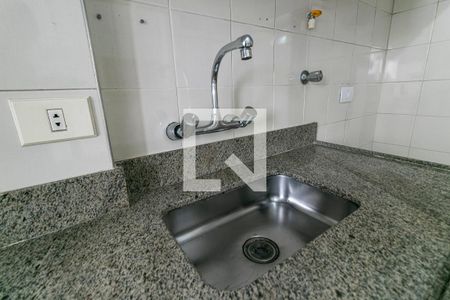 Apartamento para alugar com 76m², 2 quartos e 1 vagaCozinha - Pia