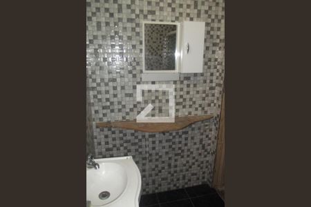 Casa para alugar com 85m², 2 quartos e 2 vagasBanheiro