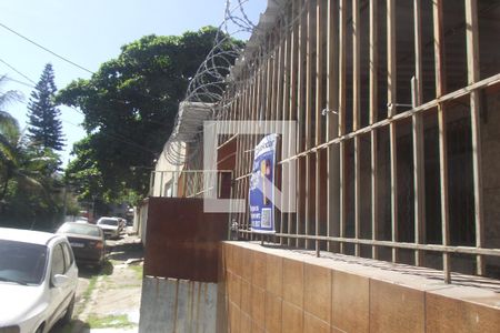 Casa para alugar com 85m², 2 quartos e 2 vagasFachada