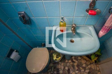 Casa à venda com 250m², 4 quartos e 4 vagasLavabo