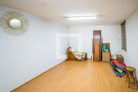Casa à venda com 250m², 4 quartos e 4 vagasSalão de Festas