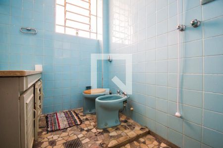 Casa à venda com 250m², 4 quartos e 4 vagasBanheiro