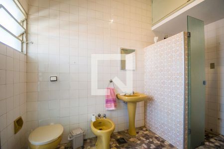 Casa à venda com 250m², 4 quartos e 4 vagasBanheiro da Suíte