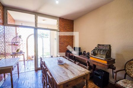 Sala de Estar de casa à venda com 4 quartos, 250m² em Jardim Chapadão, Campinas