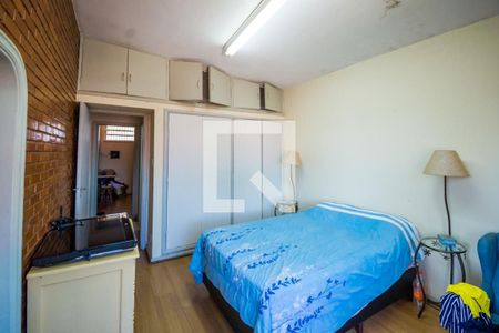Casa à venda com 250m², 4 quartos e 4 vagasSuíte
