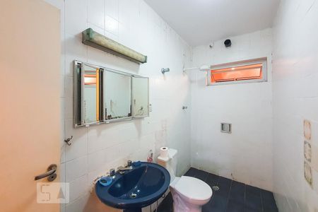 Banheiro Inferior de casa à venda com 5 quartos, 96m² em Vila Mariana, São Paulo