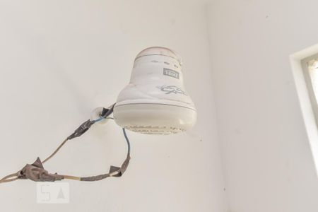 Banheiro de kitnet/studio para alugar com 1 quarto, 34m² em Centro, São Paulo