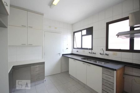 Apartamento à venda com 500m², 5 quartos e 4 vagasCozinha