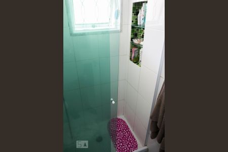 Casa à venda com 200m², 4 quartos e 4 vagasBanheiro da Suíte