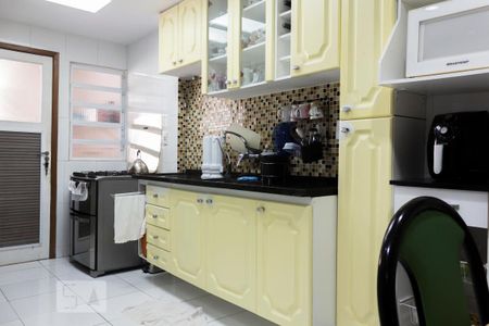 Casa à venda com 200m², 4 quartos e 4 vagasCozinha