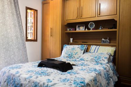 Casa à venda com 200m², 4 quartos e 4 vagasSuíte