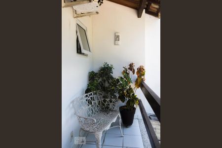 Casa à venda com 200m², 4 quartos e 4 vagasVaranda da suíte