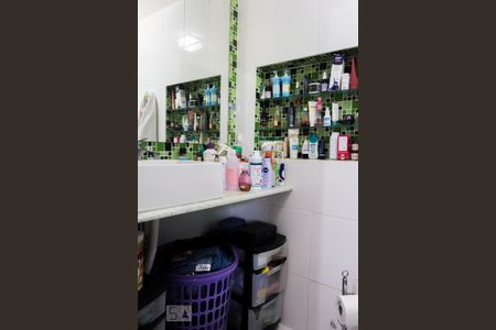 Casa à venda com 200m², 4 quartos e 4 vagasBanheiro da Suíte