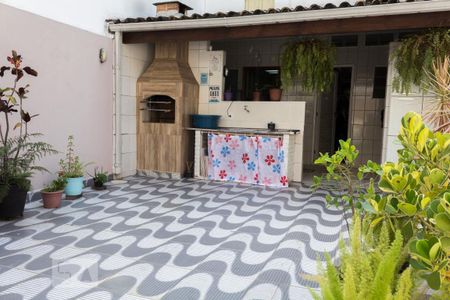 Casa à venda com 200m², 4 quartos e 4 vagasQuintal e Churrasqueira