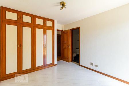 Apartamento à venda com 360m², 4 quartos e 5 vagas Apartamento à venda com 360m², 4 quartos e 5 vagasQuarto