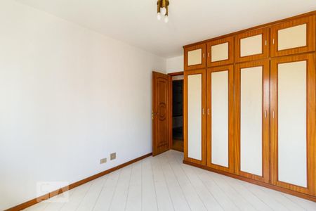 Apartamento à venda com 360m², 4 quartos e 5 vagas Apartamento à venda com 360m², 4 quartos e 5 vagasQuarto