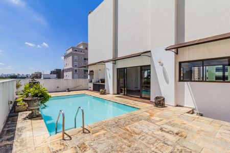 Apartamento à venda com 360m², 4 quartos e 5 vagas Apartamento à venda com 360m², 4 quartos e 5 vagasÁrea Externa