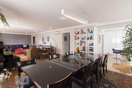 Apartamento à venda com 308m², 4 quartos e 4 vagas Apartamento à venda com 308m², 4 quartos e 4 vagasSala