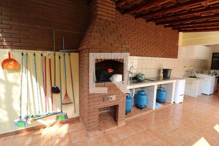 Casa à venda com 370m², 4 quartos e 10 vagasChurrasqueira