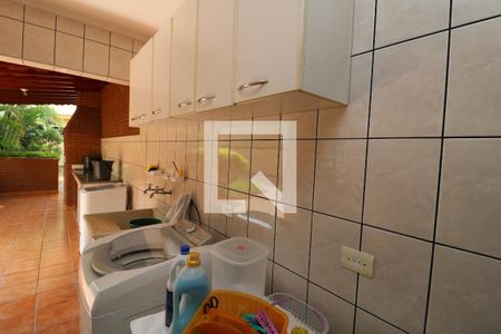 Casa à venda com 370m², 4 quartos e 10 vagasDetalhe da area de serviço