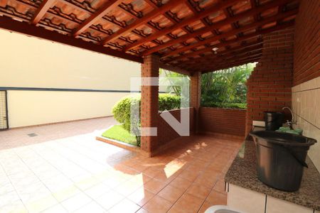 Casa à venda com 370m², 4 quartos e 10 vagasChurrasqueira