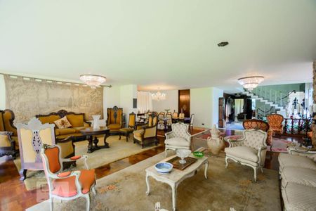 Casa à venda com 260m², 4 quartos e 6 vagasSala 