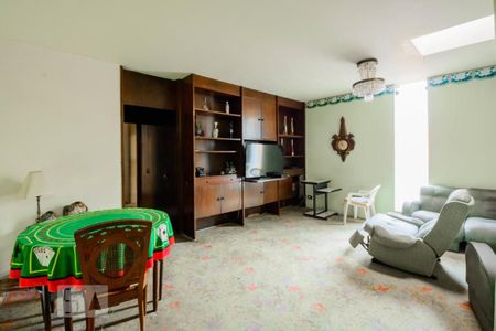 Casa à venda com 260m², 4 quartos e 6 vagasSala de descanso