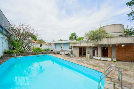 Piscina de casa à venda com 4 quartos, 260m² em Alto da Lapa, São Paulo