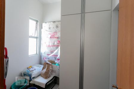 Apartamento à venda com 320m², 3 quartos e 4 vagas Apartamento à venda com 320m², 3 quartos e 4 vagasQuarto de Serviço