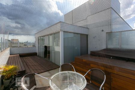 Apartamento à venda com 320m², 3 quartos e 4 vagas Apartamento à venda com 320m², 3 quartos e 4 vagasCobertura