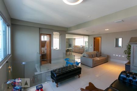 Apartamento à venda com 320m², 3 quartos e 4 vagas Apartamento à venda com 320m², 3 quartos e 4 vagasSala 2