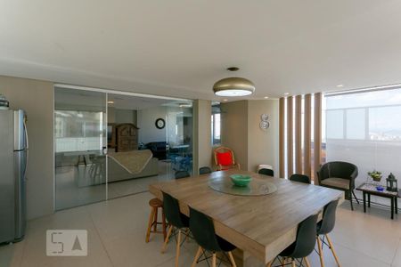 Apartamento à venda com 320m², 3 quartos e 4 vagas Apartamento à venda com 320m², 3 quartos e 4 vagasÁrea Gourmet
