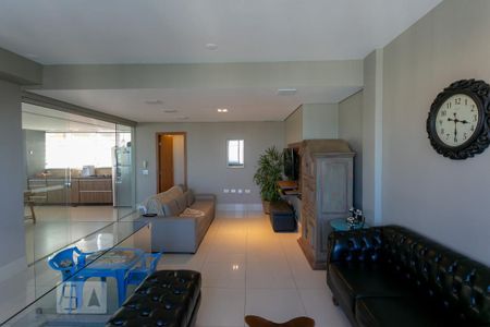 Apartamento à venda com 320m², 3 quartos e 4 vagas Apartamento à venda com 320m², 3 quartos e 4 vagasSala 2