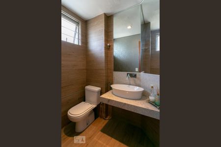 Apartamento à venda com 320m², 3 quartos e 4 vagas Apartamento à venda com 320m², 3 quartos e 4 vagasLavabo