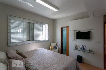 Apartamento à venda com 320m², 3 quartos e 4 vagas Apartamento à venda com 320m², 3 quartos e 4 vagasSuíte 2