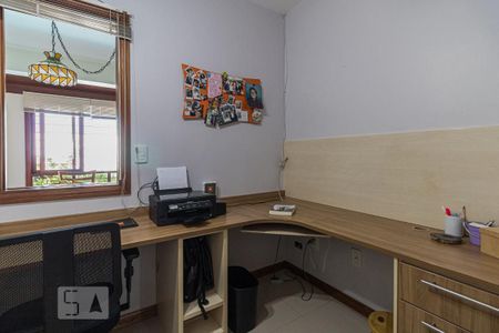 Casa à venda com 280m², 3 quartos e 4 vagasEscritório