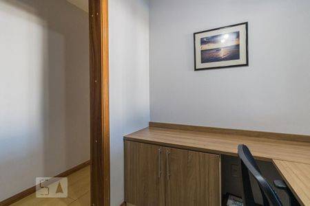 Casa à venda com 280m², 3 quartos e 4 vagasEscritório