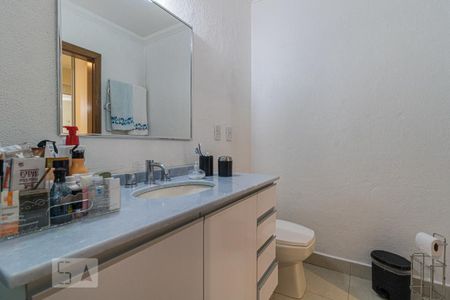 Casa à venda com 280m², 3 quartos e 4 vagasBanheiro da Suíte