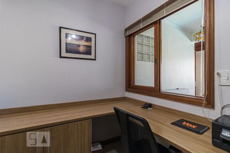 Casa à venda com 280m², 3 quartos e 4 vagasEscritório