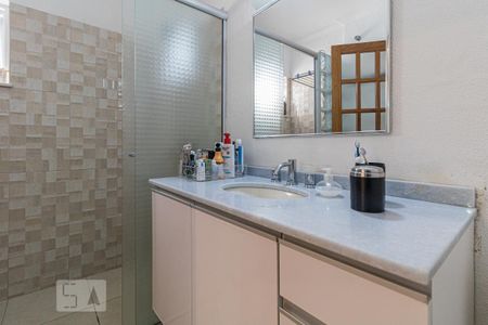 Casa à venda com 280m², 3 quartos e 4 vagasBanheiro da Suíte