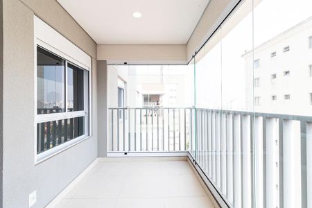 Apartamento para alugar com 70m², 2 quartos e 1 vagaVaranda
