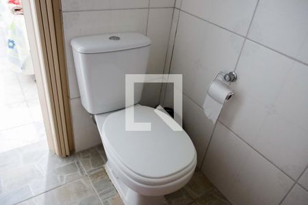 Casa à venda com 200m², 6 quartos e 1 vagaBanheiro da Suíte 2