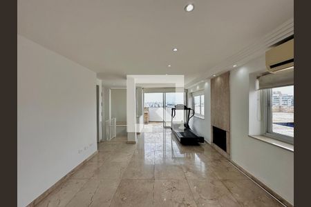 Apartamento à venda com 269m², 4 quartos e 2 vagasÁrea externa 