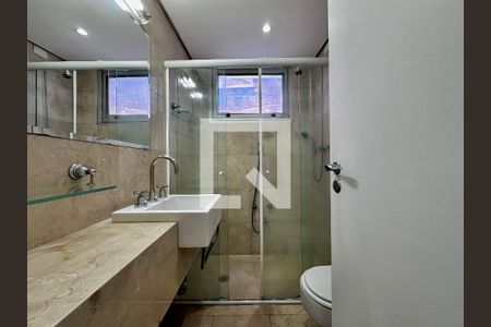 Apartamento à venda com 269m², 4 quartos e 2 vagasBanheiro Social