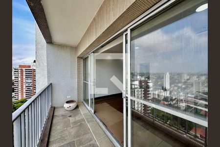 Apartamento à venda com 269m², 4 quartos e 2 vagasSacada