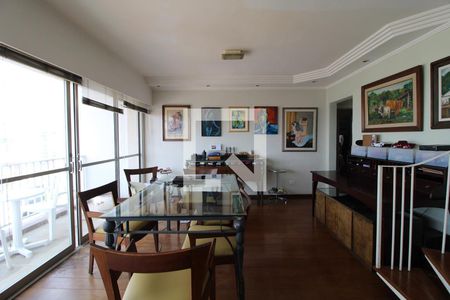 Sala de apartamento para alugar com 4 quartos, 269m² em Campo Belo, São Paulo