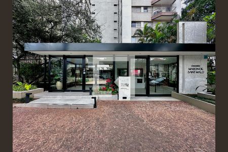 Apartamento à venda com 269m², 4 quartos e 2 vagasFachada