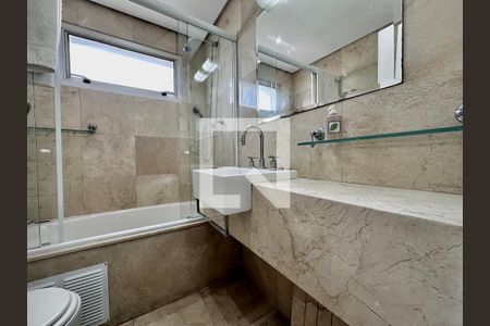 Apartamento à venda com 269m², 4 quartos e 2 vagasBanheiro Suíte 1