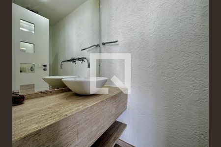 Apartamento à venda com 269m², 4 quartos e 2 vagasLavabo