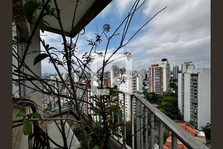 Apartamento à venda com 269m², 4 quartos e 2 vagasSacada Suíte 1